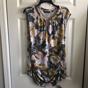 New York & Co. 7th Avenue XXL floral blouse